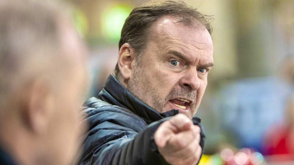 This way: Visp's head coach Heinz Ehlers and his team are in the Swiss League playoff final
