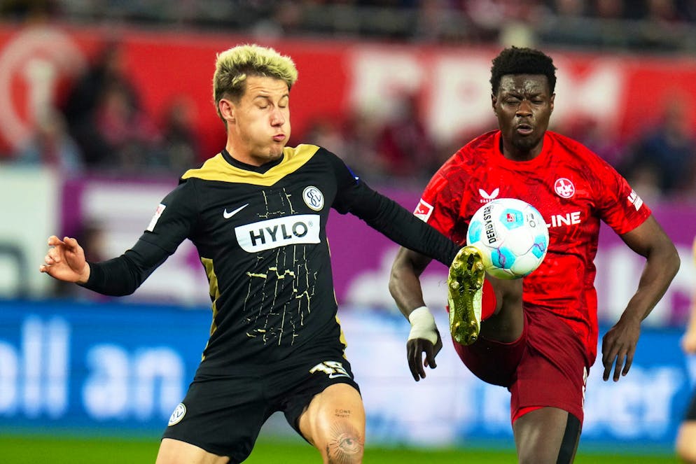 Ragnar Ache (r) brachte den 1. FC Kaiserslautern gegen die SV Elversberg in Führung.