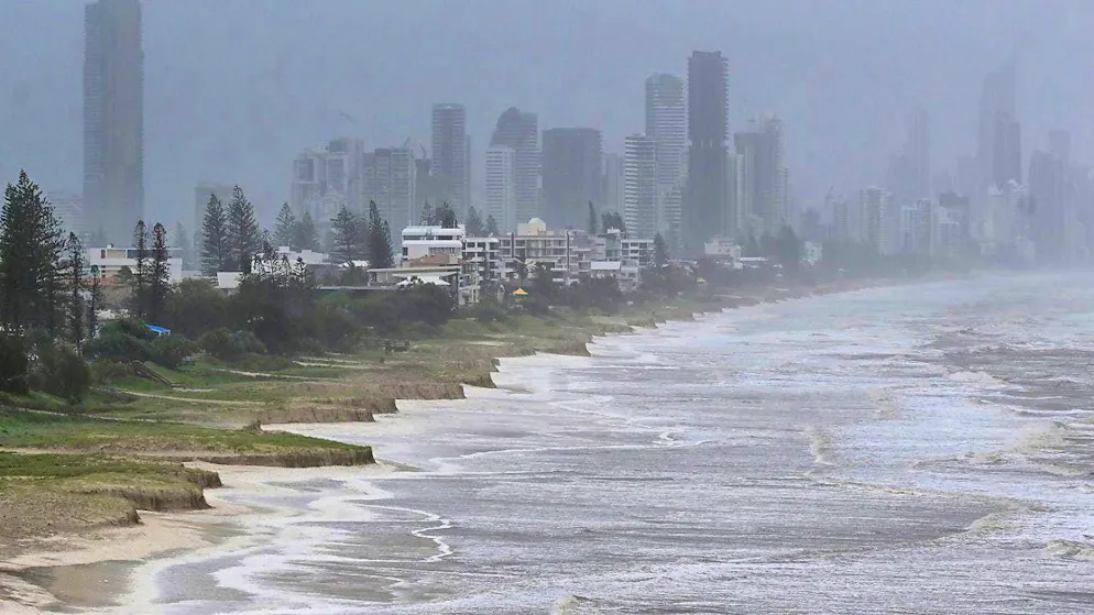 Water erosion on the Gold Coast. Cyclone "Alfred", which was heading for Australia's east coast as a cyclone, has lost strength and has been downgraded to a tropical depression. Photo: Dave Hunt/AAP/dpa
