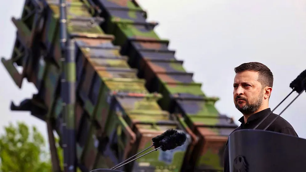 ARCHIVE - Volodymyr Zelensky, President of Ukraine, stands in front of a "Patriot" air defense missile system during his visit to a military training area. Photo: Jens Büttner/dpa