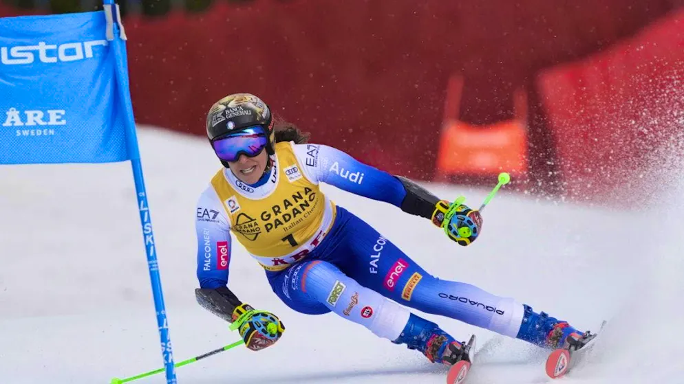 Top favorite Federica Brignone shows no weakness in the first run of the giant slalom in Are