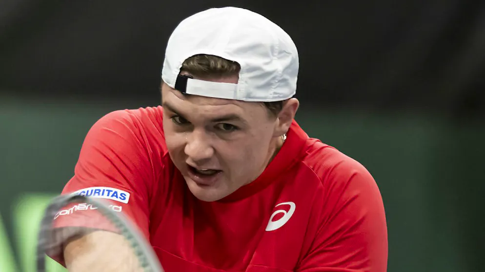 Dominic Stricker muss sich in Trimbach dem Esten Daniil Glinka (ATP 443) beugen.