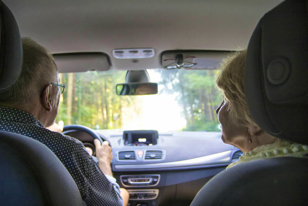 A pensioner was convicted by summary penalty order for not having a license plate. (symbolic image)