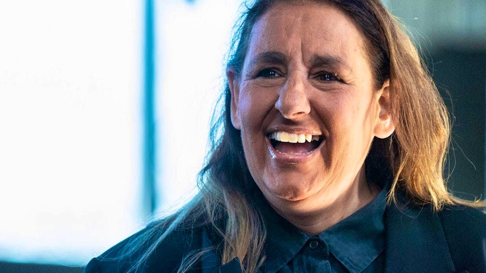 Jacquelin Badran (SP) is flirting with the Department of Building Construction.