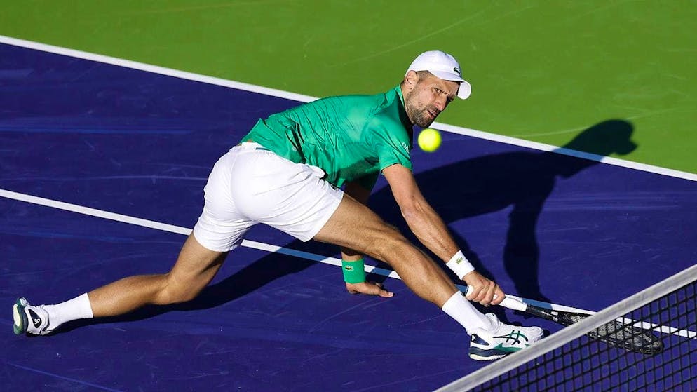 Novak Djokovic struggles in vain against Botic van de Zandschulp