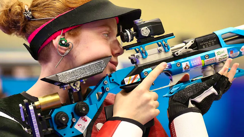 Audrey Gogniat wins gold at the European Championships in Osijek together with Jan Lochbihler.