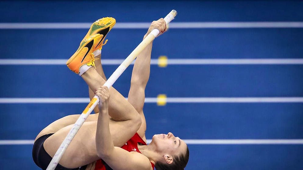 Swiss Athletics aims for number 1 in the medal table - Gallery. Catapults herself to a height of 4.80 m: Angelica Moser
