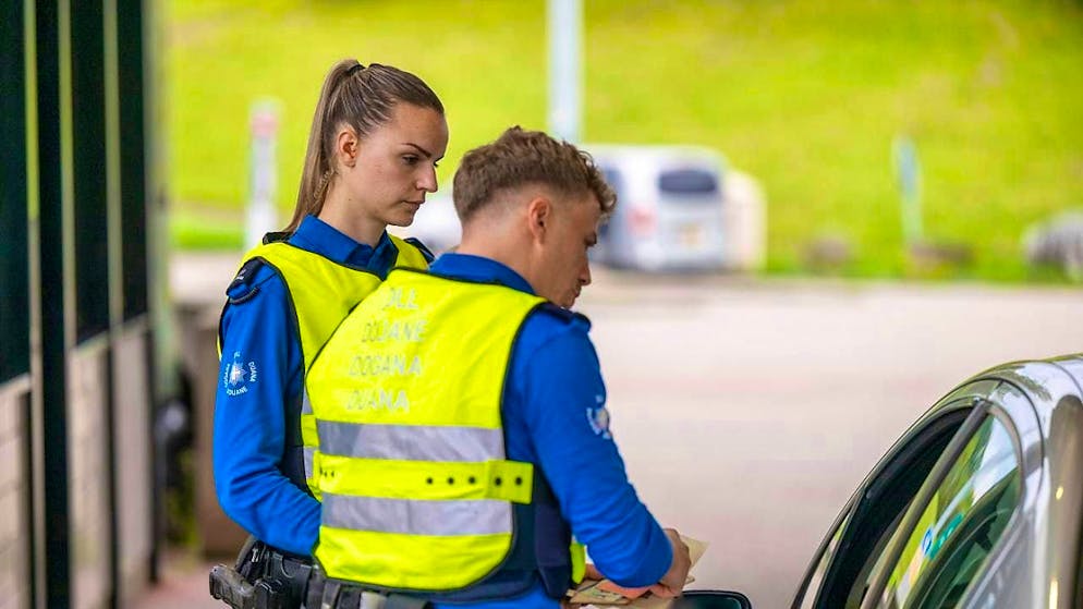 Switzerland already carries out border controls today, as it is part of the Schengen area but not of the EU customs union. (symbolic image)