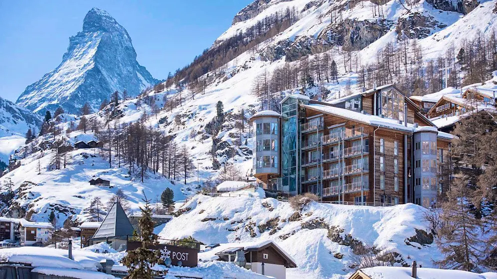 The Swiss hotel industry got off to a good start in 2025. In January, the number of overnight stays rose by 3.5 percent compared to the same month last year.(symbolic image)