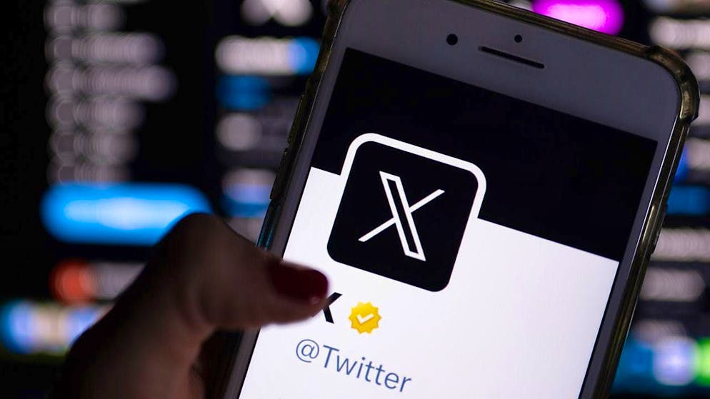 Platform X was unavailable worldwide for several minutes. (symbolic image)