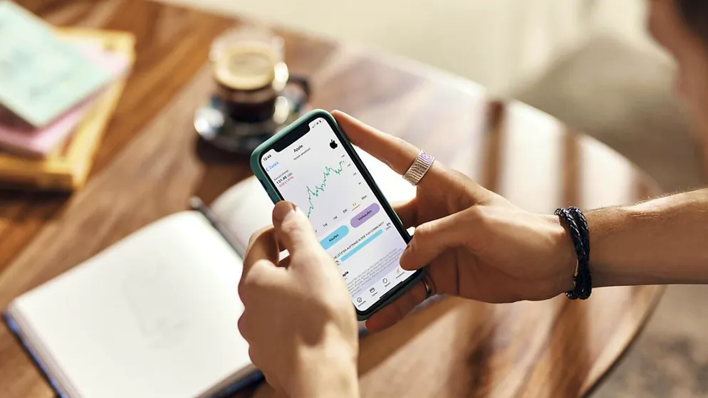 Postfinance und Swissquote verdienen bereits Geld mit der gemeinsamen Finanzapp Yuh. (Bild zur Verfügung gestellt)