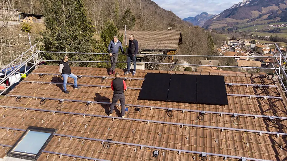 Viele Mieterinnen und Mieter sind gemäss einer Studie bereit, einen Aufpreis für nachhaltige Wohnungen zu bezahlen oder sich am Bau einer Solaranlage zu beteiligen. (Archivbild)