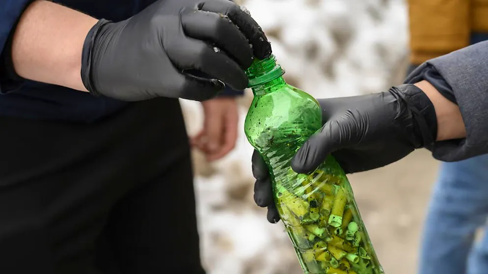 Die NGO Sto2drop will innert zwei Wochen eine Million Zigarettenstummel einsammeln. (Archivbild)