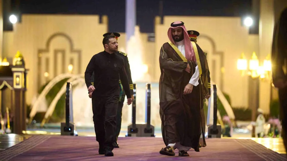 Der ukrainische Präsident Wolodymyr Selenskyj trifft den saudischen Kronprinzen Mohammed bin Salman im Königspalast in Dschidda, Saudi-Arabien. Foto: -/Ukrainian Presidential Press Office via AP/dpa - ACHTUNG: Nur zur redaktionellen Verwendung und nur mit vollständiger Nennung des vorstehenden Credits