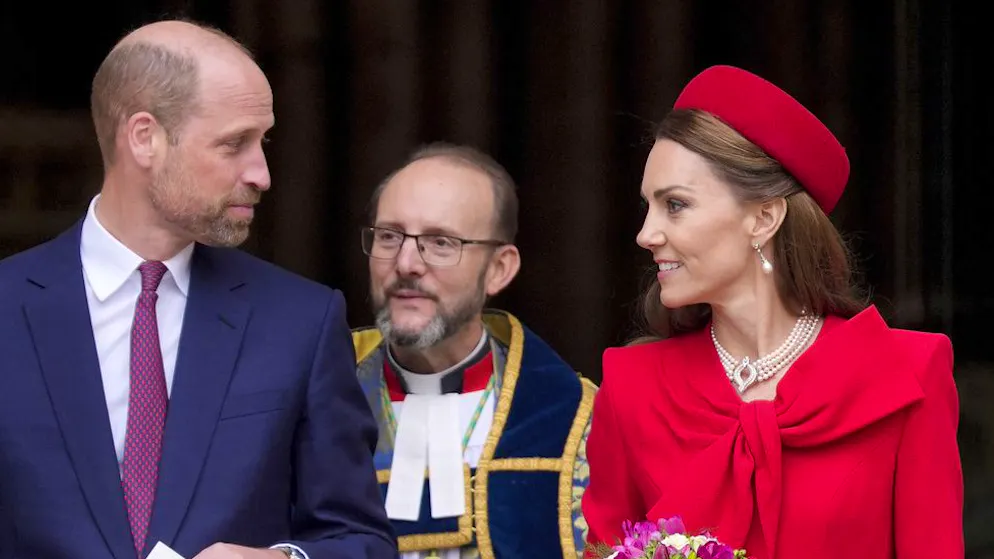 Nouvelle apparition. La princesse Kate et le noeud: un message de style et de renouveau