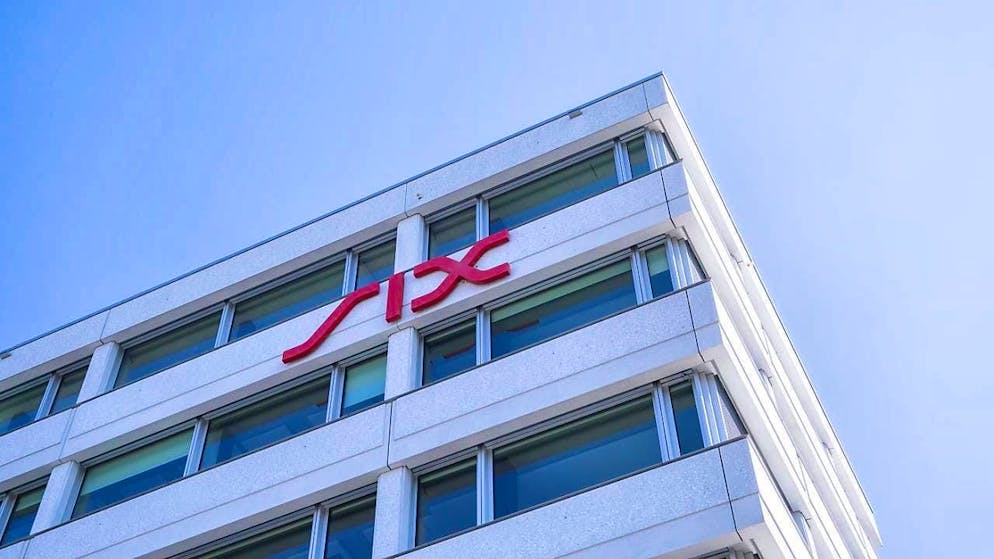 The stock exchange operator SIX is cutting up to 150 jobs across the Group this year - including in Switzerland. (archive picture)