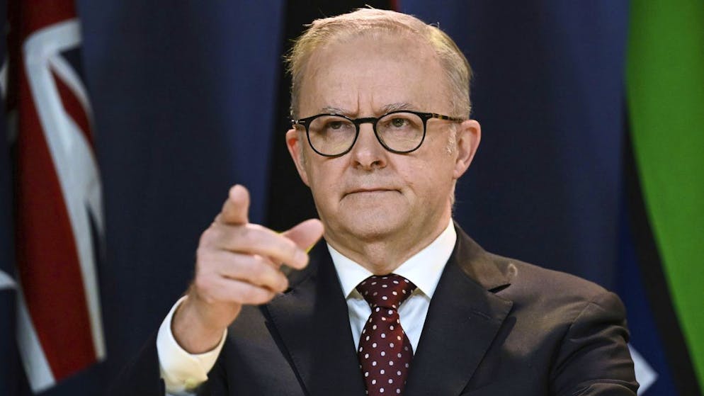 Ruf mich an: Anthony Albanese würde gerne mit Donald Trump sprechen.