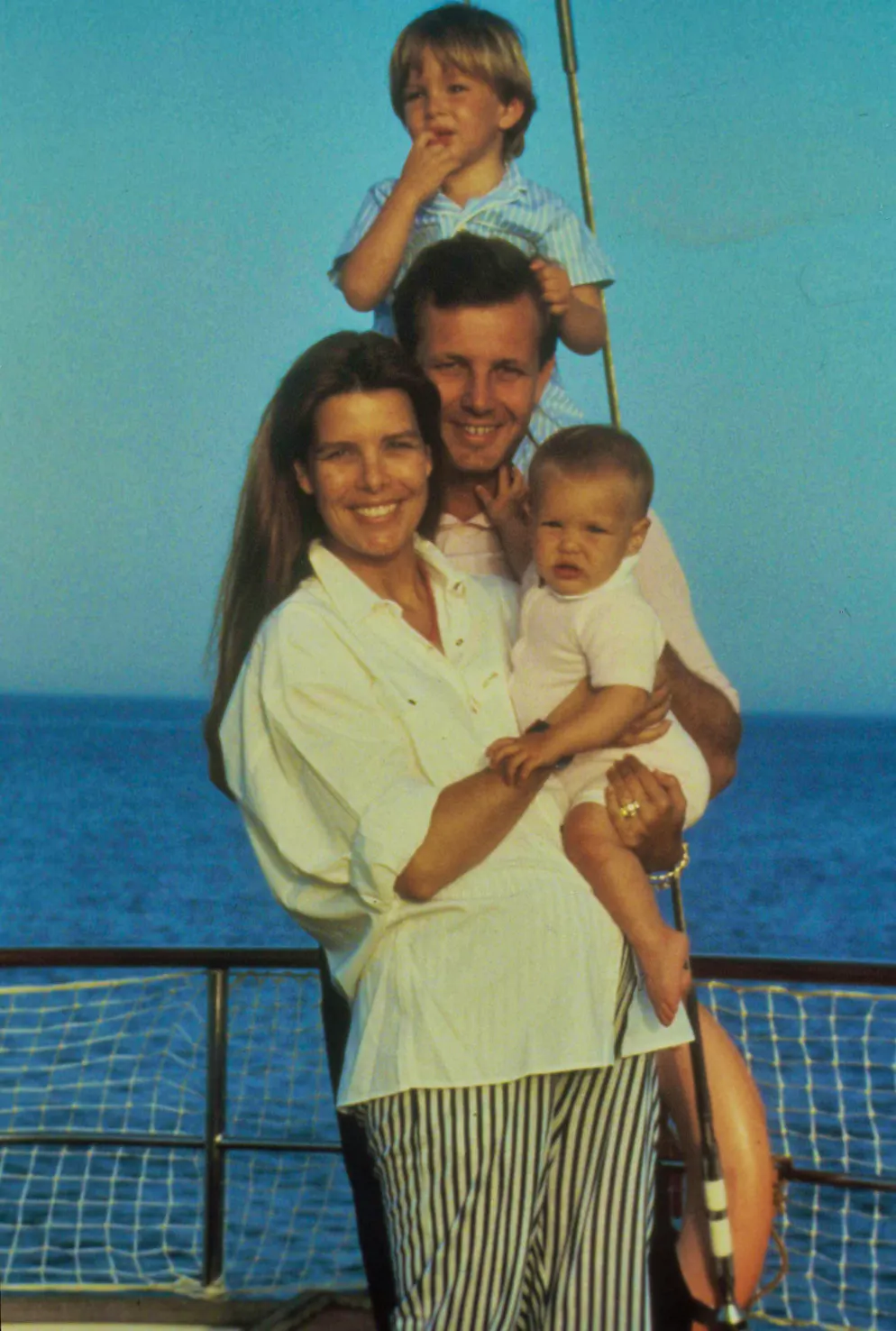 Il marito della principessa Carolina è morto all'età di 30 anni. La coppia aveva tre figli insieme.
