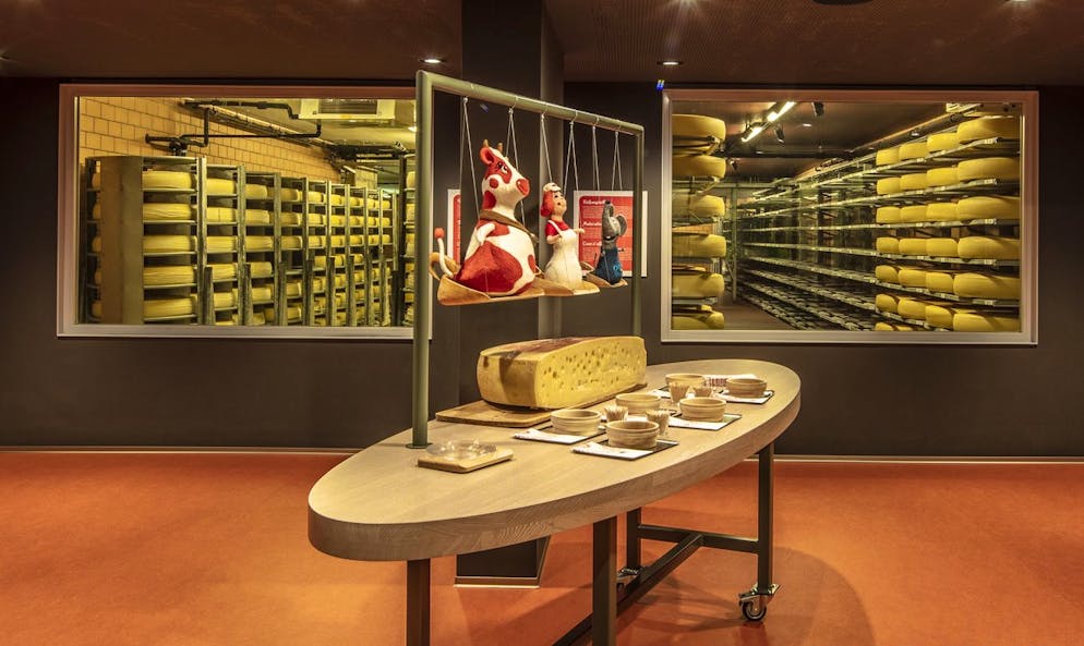 Impressionen der Eröffnung des Besucherrundgangs in der Emmentaler Schaukäserei im Dezember 2018 in Affoltern im Emmental.