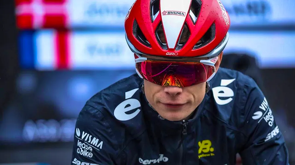 Jonas Vingegaard does not have a good day at Paris-Nice