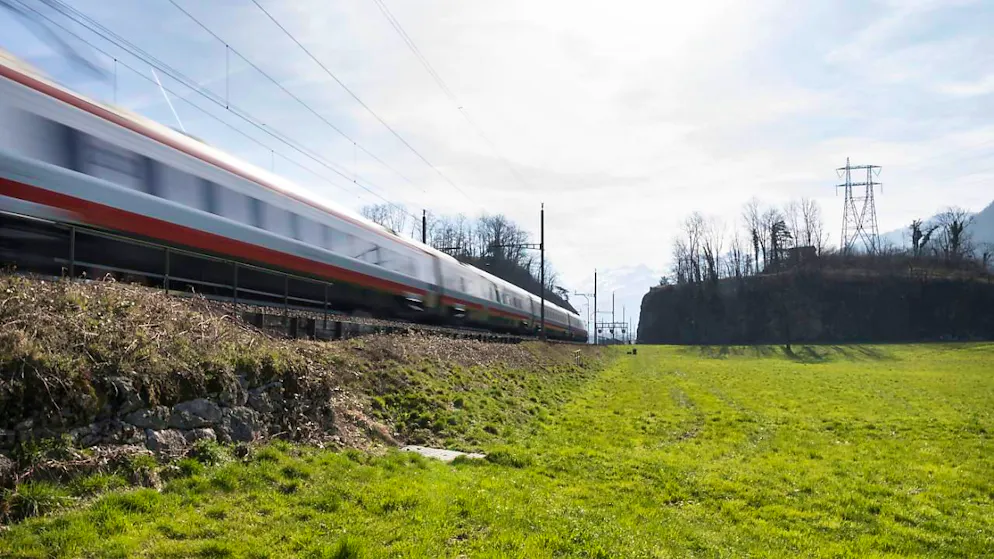 Die SBB prüfen den Kauf von Hochgeschwindigkeitszügen für internationale Bahnverbindungen. (Archivbild)