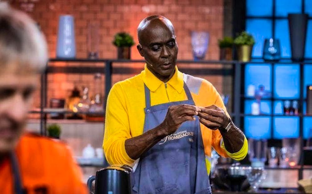 Bruce Darnell injured himself on the TV show "Das grosse Promibacken" and had to be treated.