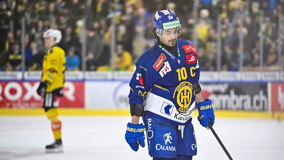Acht Teams, ein Pokal: Die Playoff-Zeit beginnt - Gallery. HCD-Captain Andres Ambühl bestreitet seine letzten Playoffs. Im Viertelfinal wartet das Duell mit dem EV Zug