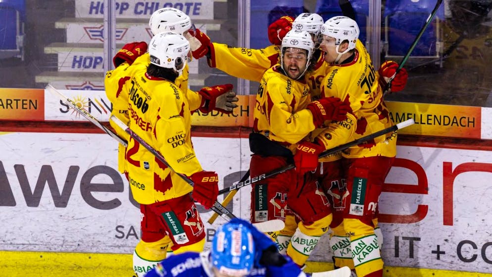 Acht Teams, ein Pokal: Die Playoff-Zeit beginnt - Gallery. In den Playoff-Viertelfinals trifft Lausanne auf die SCL Tigers, die erst zum dritten Mal im Playoff dabei sein