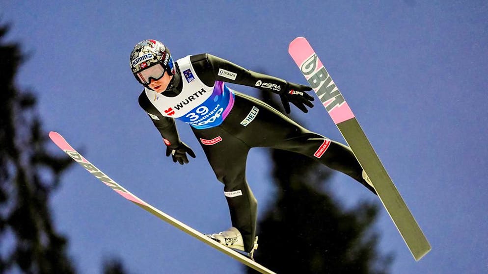 Unter anderem Top-Athlet Marius Lindvik wurde vom Weltverband suspendiert. (Archivbild)