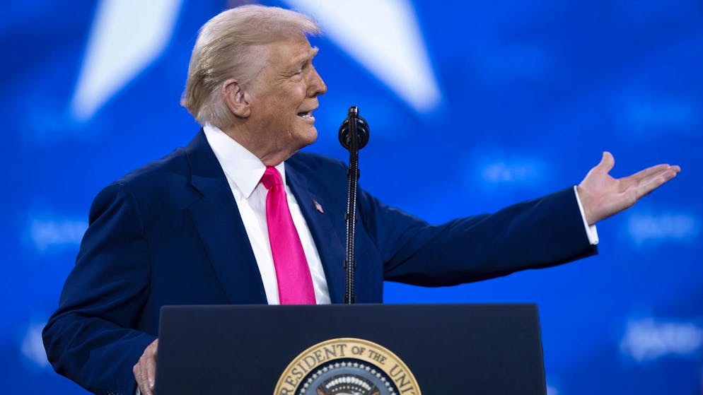 Boykott-Bewegung und Rezessionsangst. Trumps Zoll-Politik droht ihm um die Ohren zu fliegen