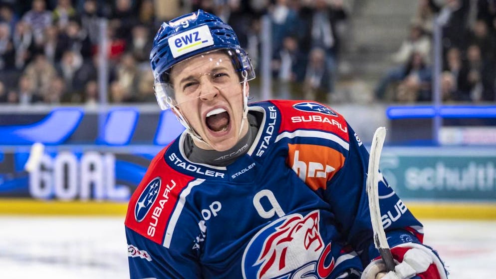 5:1-Heimsieg zum Playoff-Auftakt für den Titelverteidiger - Gallery. Der junge Österreicher Vinzenz Rohrer im ZSC-Dress jubelt nach seinem Tor zum 3:1