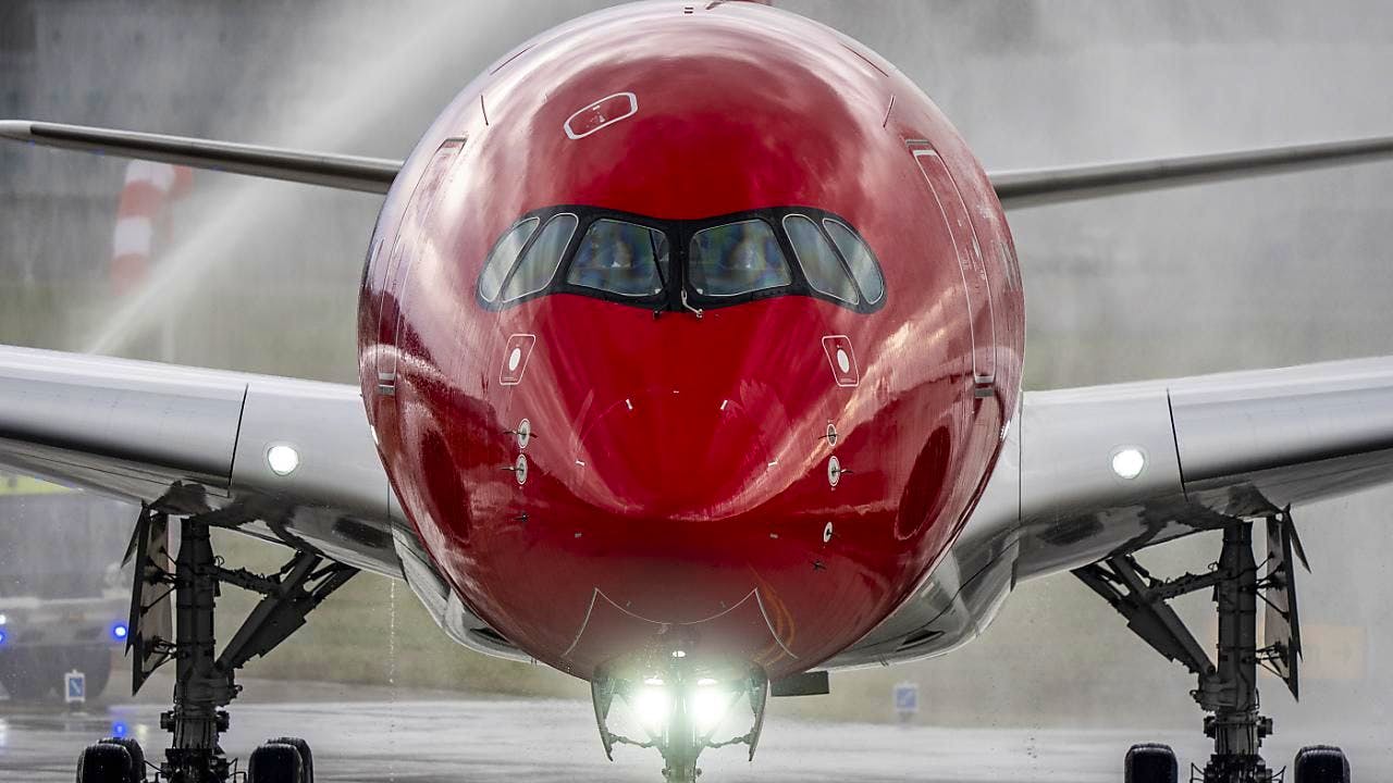 Air traffic. Edelweiss takes off with new A350 long-haul aircraft