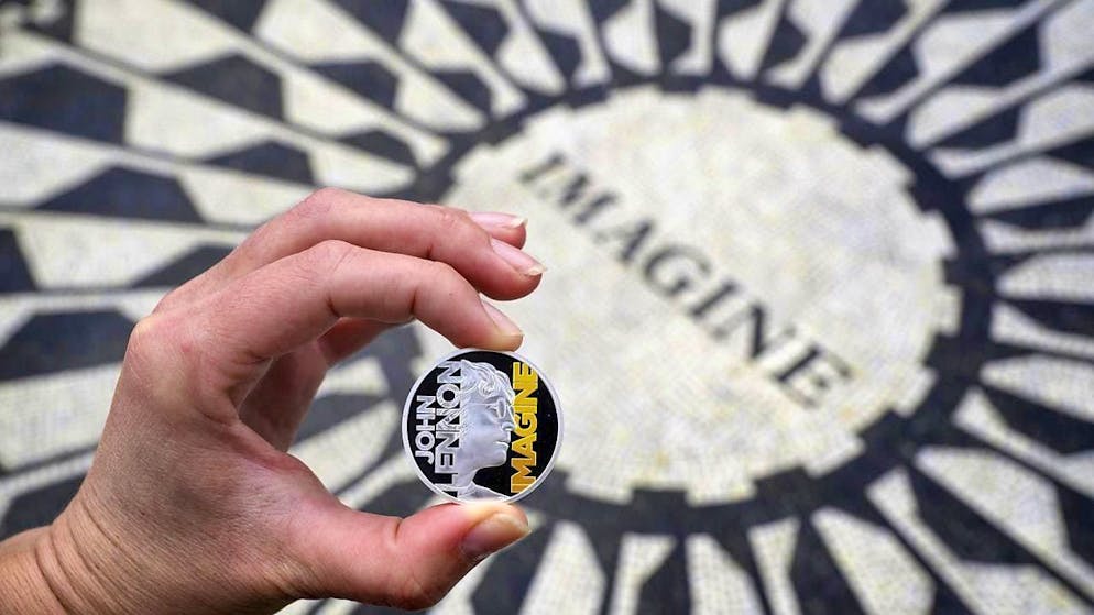 One of John Lennon's best-known songs is "Imagine".