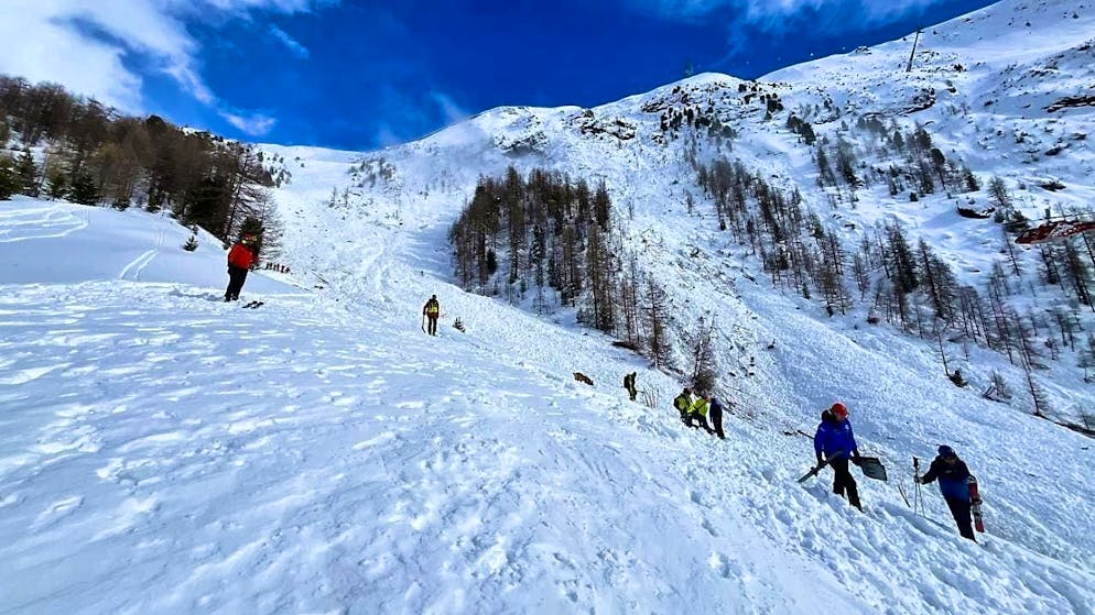Avalanches off the ski slopes on the Riffelberg VS in April 2024. The avalanche danger is currently high, especially in the south. (Archive image)