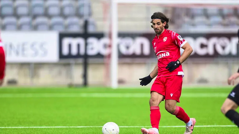 Thun's Jan Bamert only hit the crossbar in the closing stages