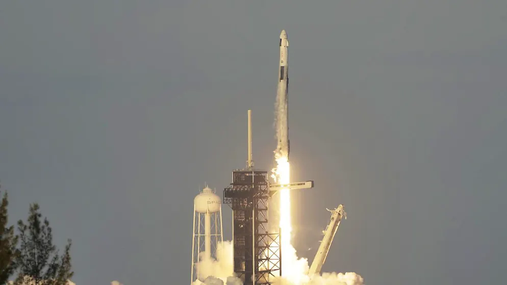 Die Falcon-9-Rakete startet mit der "Crew 10" an Bord vom Weltraumbahnhof Cape Canaveral im US-Bundesstaat Florida.