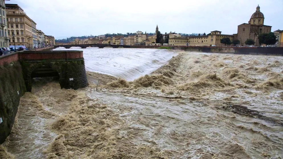The flooded Arno can be seen at the Santa Rosa dam. Severe storms have hit the Italian regions of Tuscany and Emilia-Romagna.
