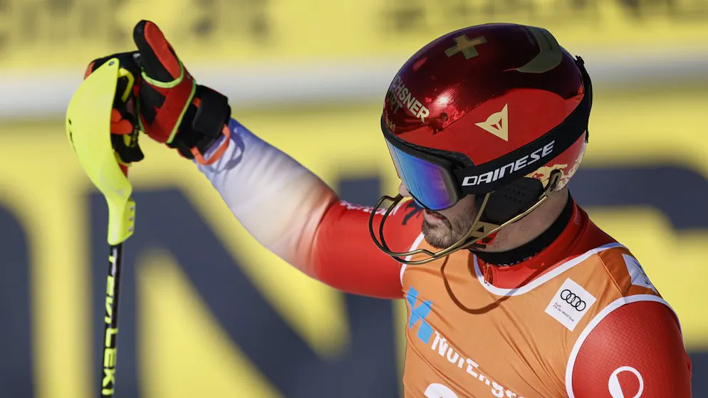 Daumen Hoch: Loïc Meillard schafft in Hafjell das Double.