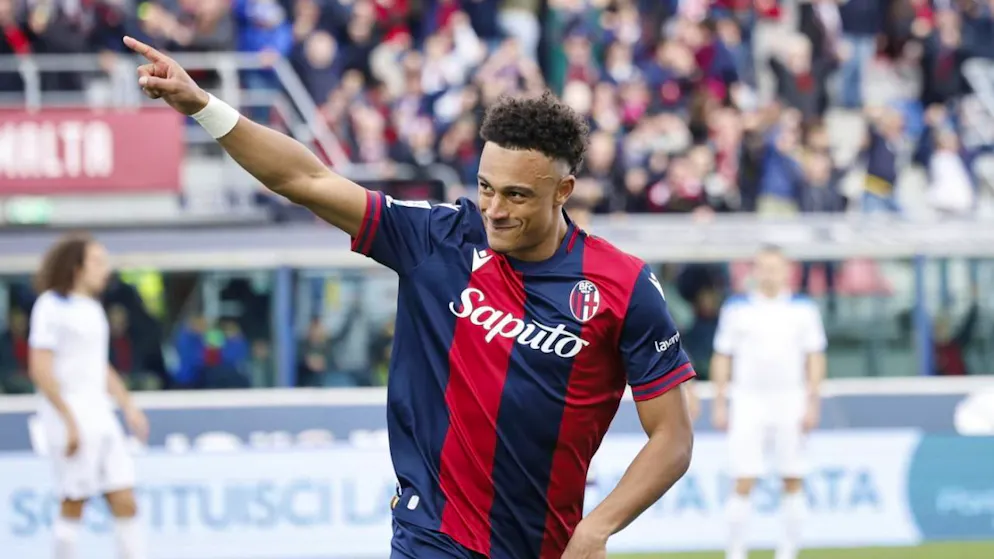 Bolognas Dan Ndoye bejubelt seinen Treffer zum 3:0 gegen Lazio Rom