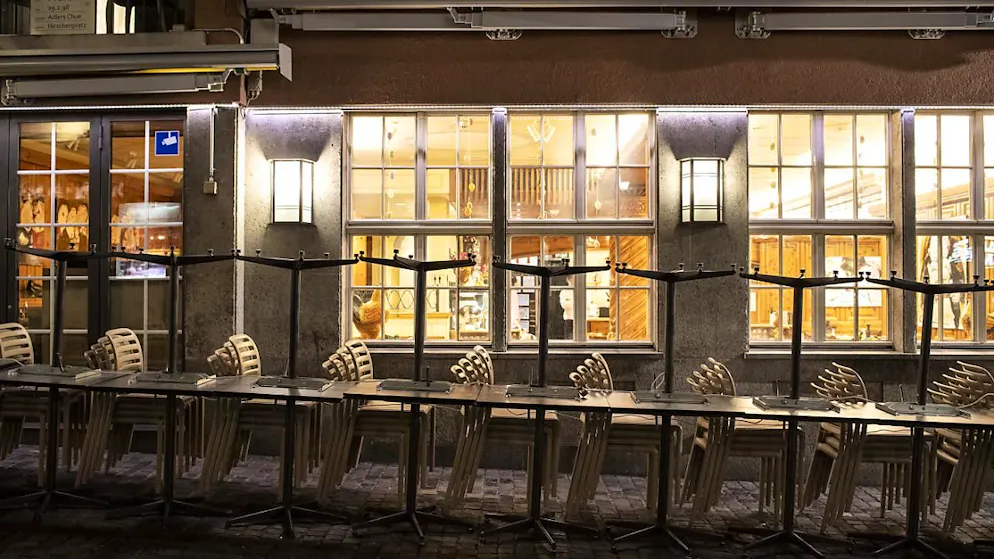 Vor fünf Jahren rief der Bundesrat den Lockdown für die Schweiz aus - Gallery. Restaurants, Bars und Clubs mussten ebenfalls ihre Türen schliessen. (Archivbild)