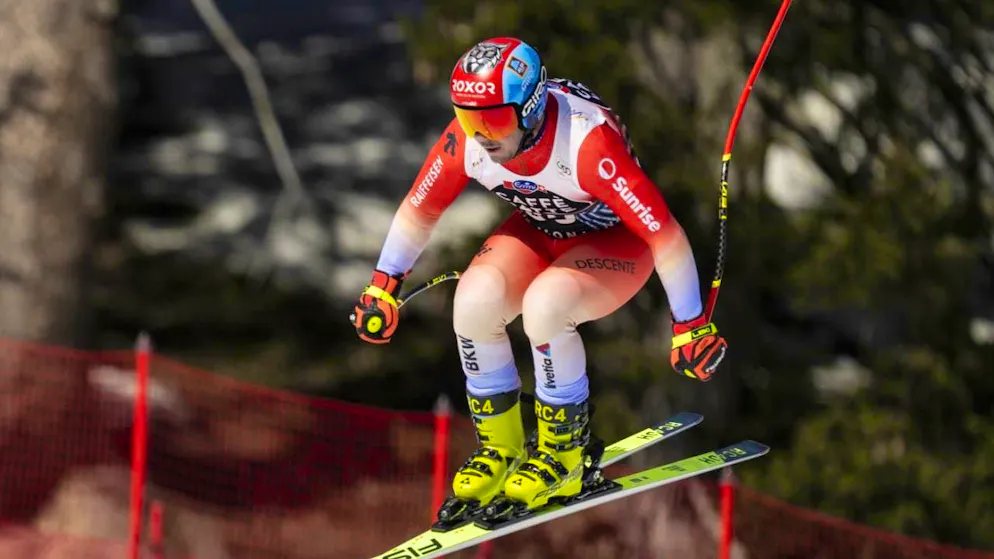 Livio Hiltbrand wins the downhill classification in the European Cup ahead of team-mate Alessio Miggiano