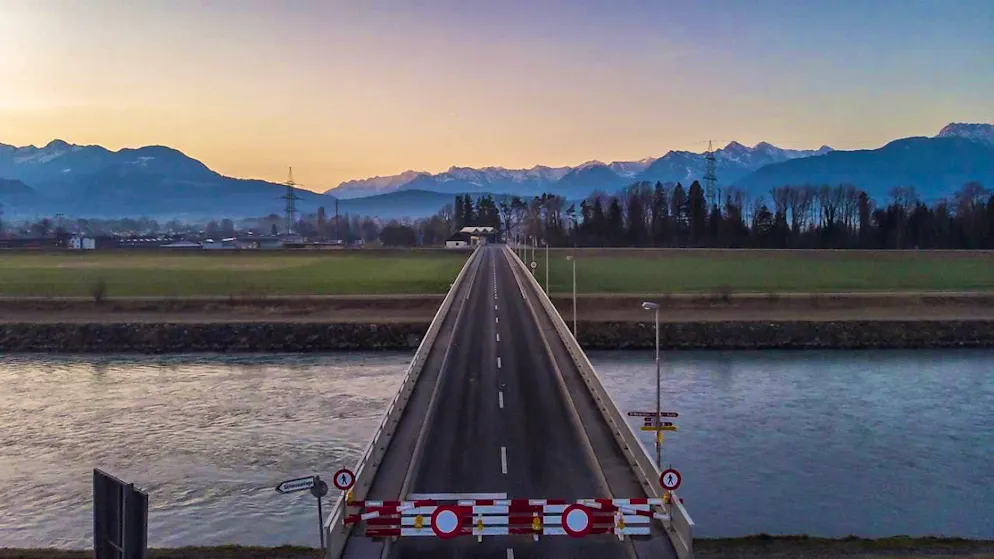 Five years ago, the Federal Council declared a lockdown for Switzerland - Gallery. Switzerland closed several smaller border crossings, such as here between Oberriet SG and Meiningen in Austria. (archive image)
