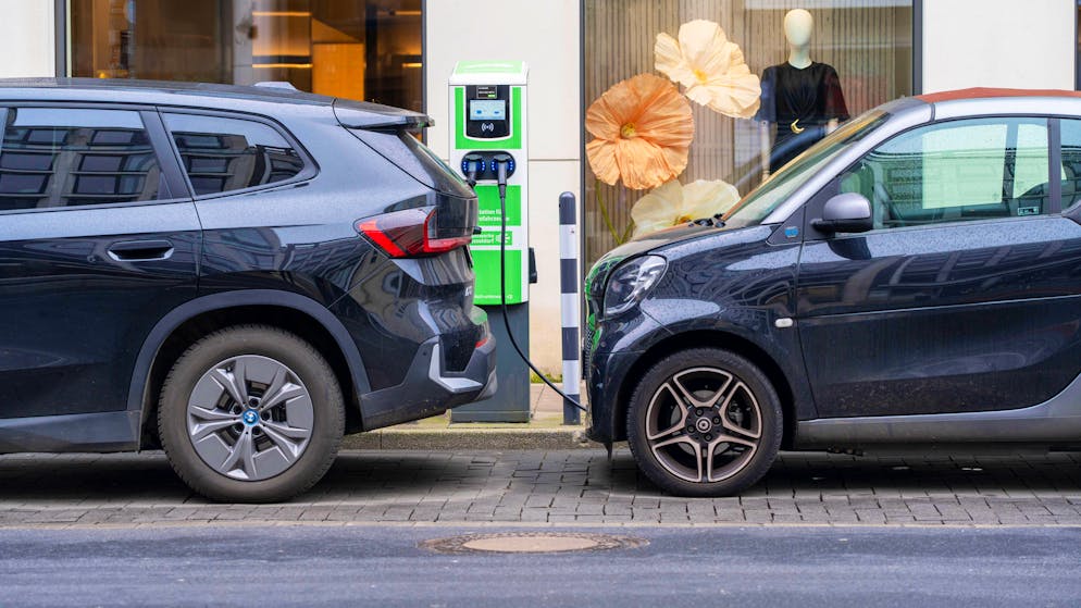Aufholbedarf?. Wo Benziner quasi tot sind und wo die Schweiz im Elektroauto-Vergleich steht