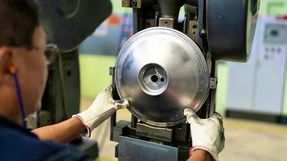 Pressure cooker production: According to Swissmechanic, small and medium-sized industrial companies in particular are resorting to short-time working. (Archive image)