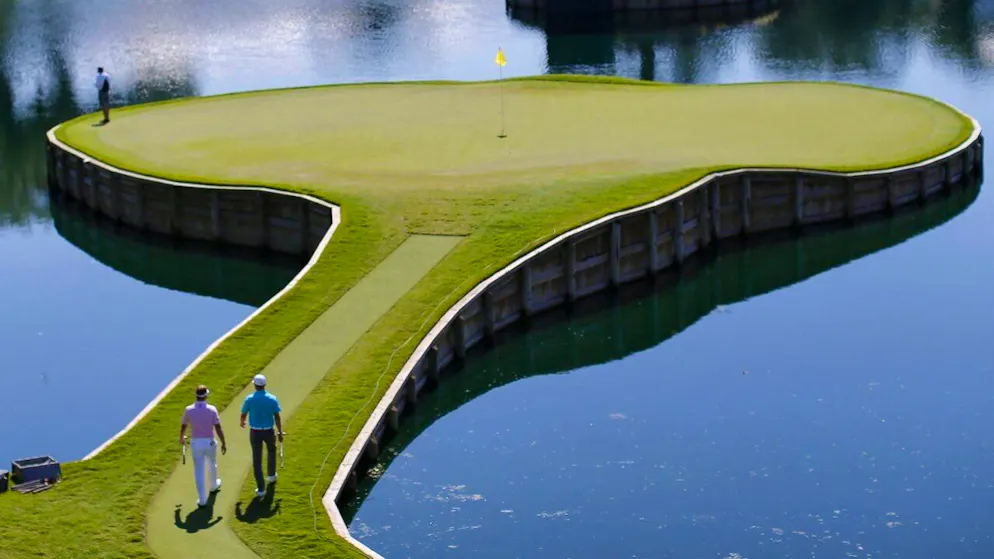 Rory McIlroy gewinnt die Players Championships - Gallery. Auf diesem berühmten, legendären 17. Grün fiel im Stechen die Vorentscheidung
