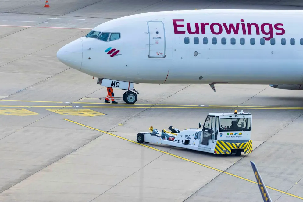 A large number of connections with four different advance booking periods of between one day and three months were evaluated for the study.