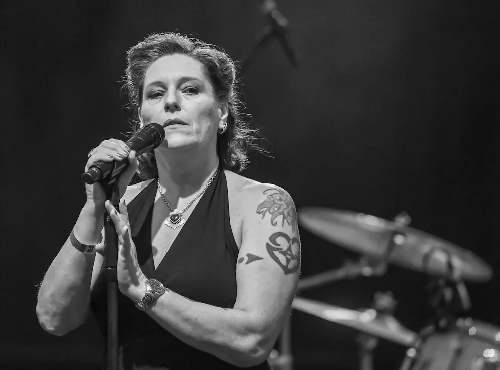 Sängerin AnNa R. von Rosenstolz wurde 55 Jahre alt. Die Sängerin an einem Konzert zum 20-jährigen Bestehen der Stiftung Schloss Neuhardenberg 2022 in Brandenburg. 