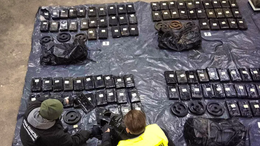 Polish investigators show 100 kilograms of seized cocaine in Gdansk on February 18.