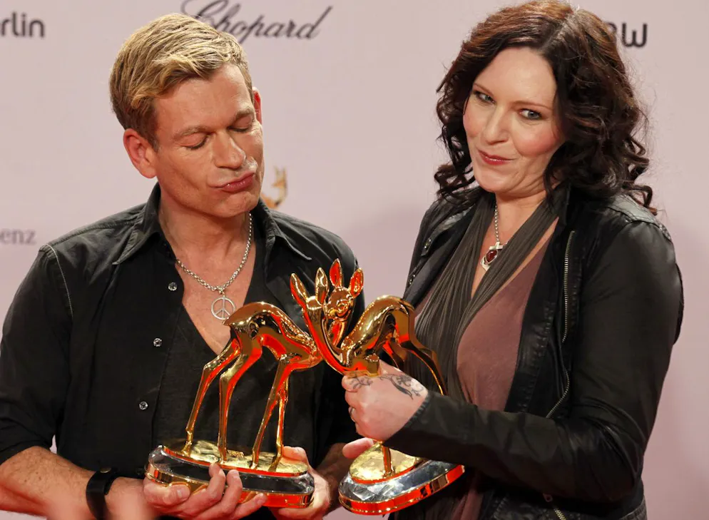 Sängerin AnNa R. von Rosenstolz wurde 55 Jahre alt. Das Rosenstolz-Duo bei der Bambi-Verleihung 2011 in Wiesbaden. Sie gewannen in der Kategorie «Comeback» .