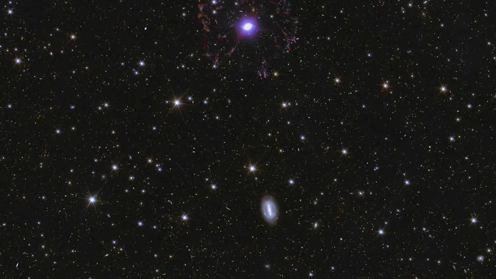 Dieses von Euclid aufgenommene Bild zeigt zahlreiche Sterne und Galaxien.